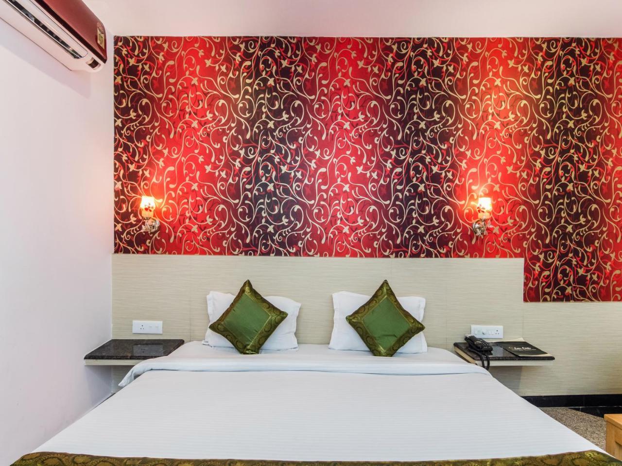 Citi Club Hotel Kanpur Bagian luar foto
