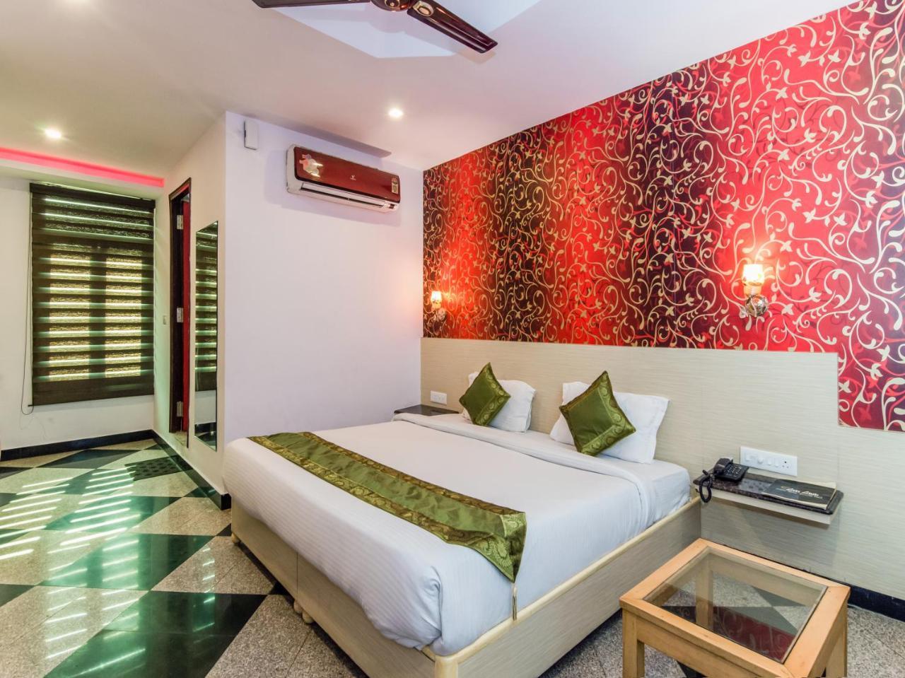Citi Club Hotel Kanpur Bagian luar foto