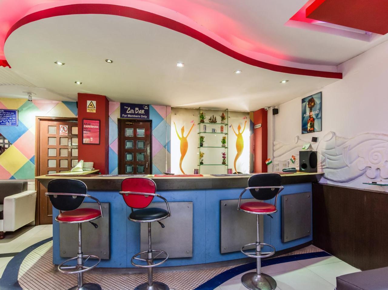 Citi Club Hotel Kanpur Bagian luar foto