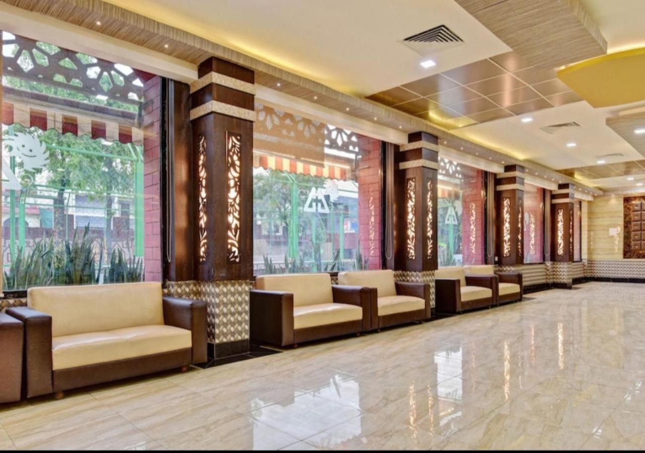 Citi Club Hotel Kanpur Bagian luar foto