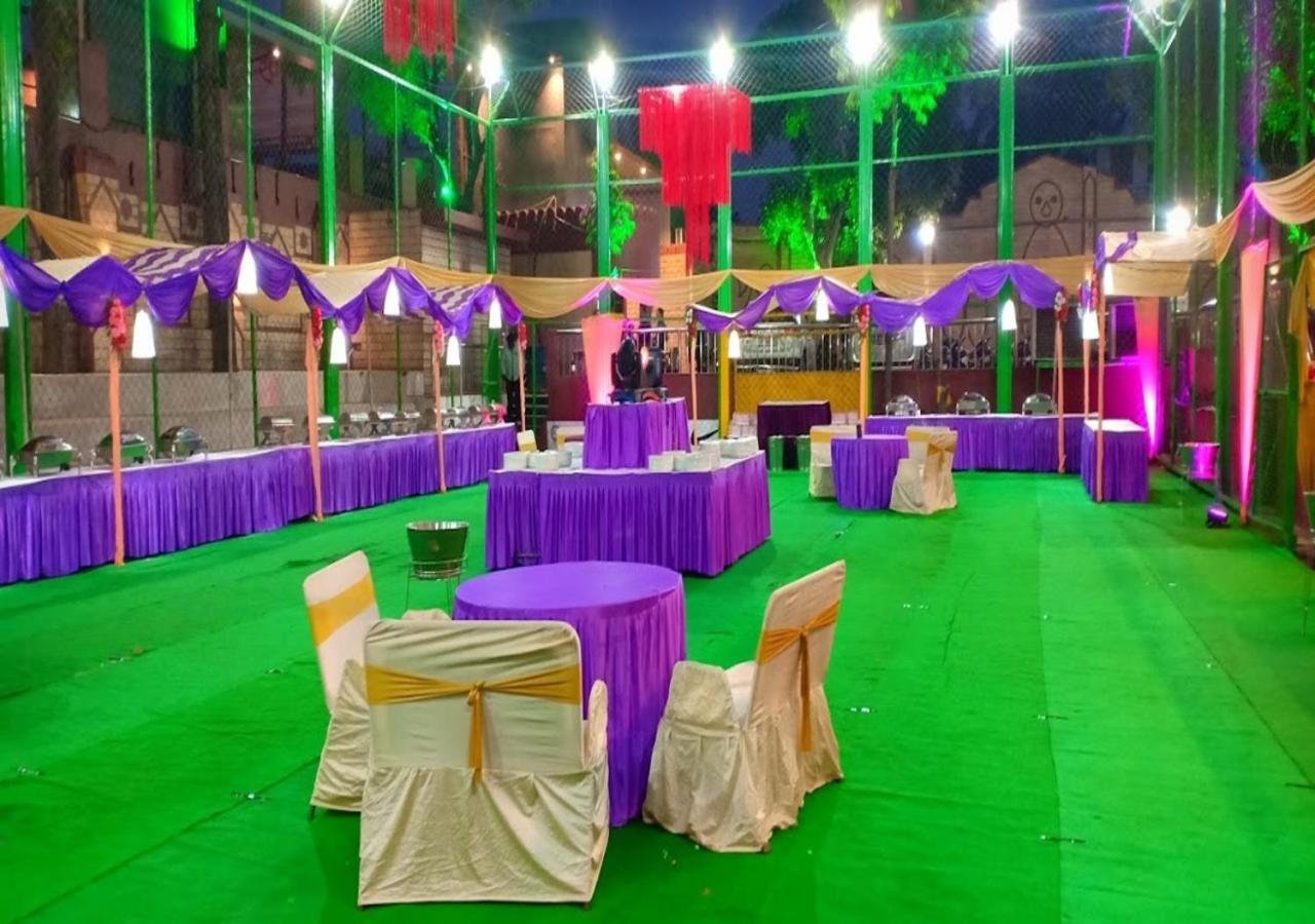 Citi Club Hotel Kanpur Bagian luar foto