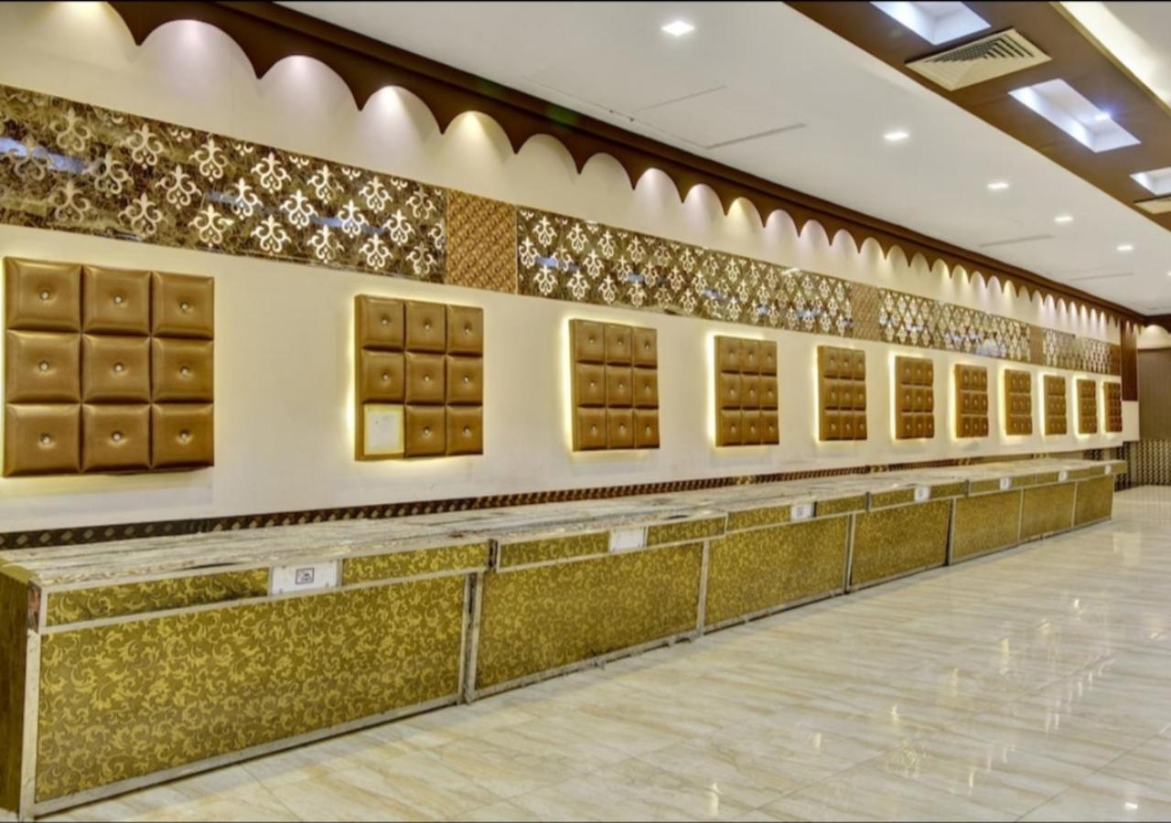 Citi Club Hotel Kanpur Bagian luar foto